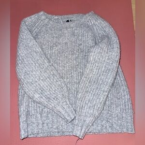 GAP Light Gray Women's Crew Neck Sweater